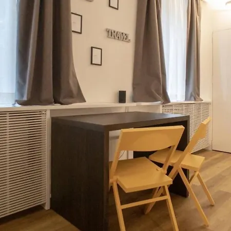 Madonnina Apartment *